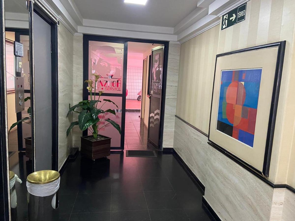 Flat No Centro Gonzaga Proximo A Praia - Santos/Sp Santos  Eksteriør billede